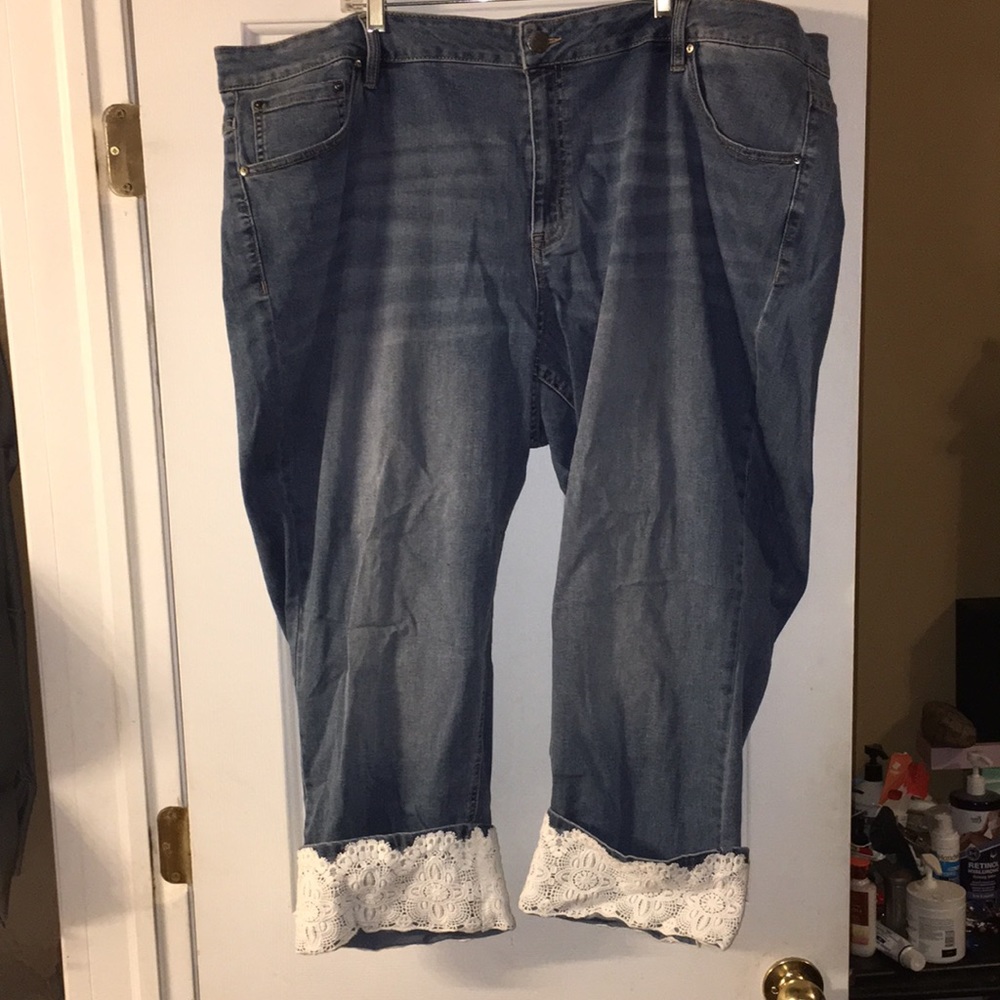 Lane Bryant denim capri with crochet on legs size 28